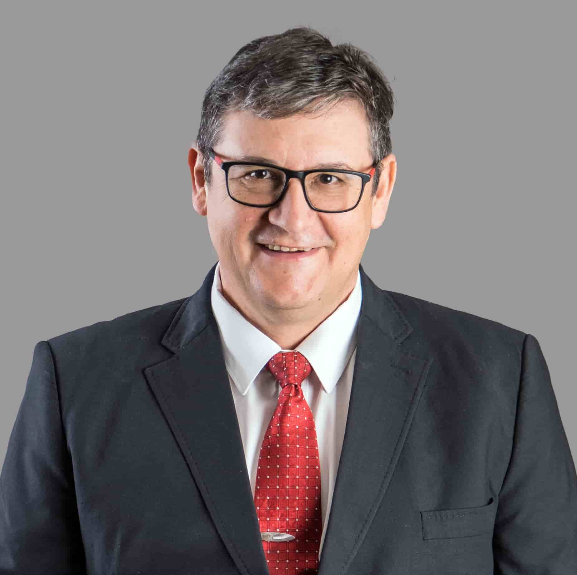 Johann le Roux, CEO: Momentum Retail